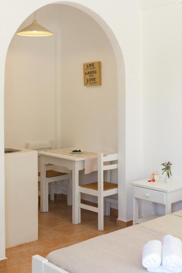 Dahlia Apartments And Studios Alikí Exteriér fotografie