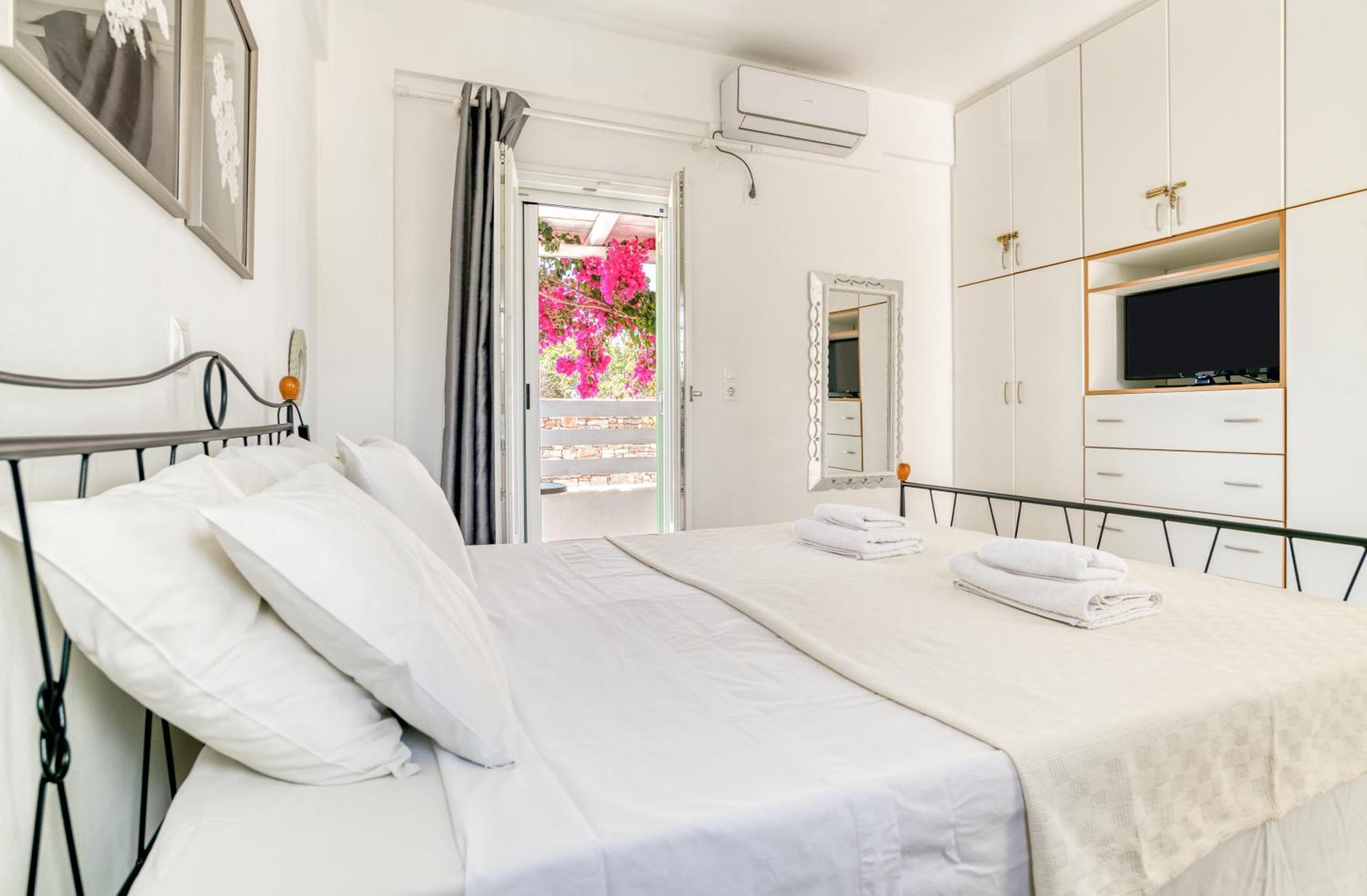 Dahlia Apartments And Studios Alikí Exteriér fotografie